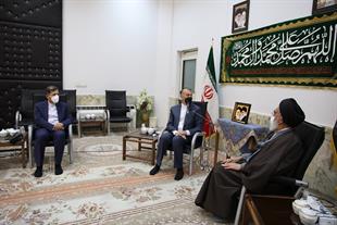 دیدار وزیر امور خارجه با حضرت آیت الله سعیدی تولیت حرم حضرت معصومه« س »