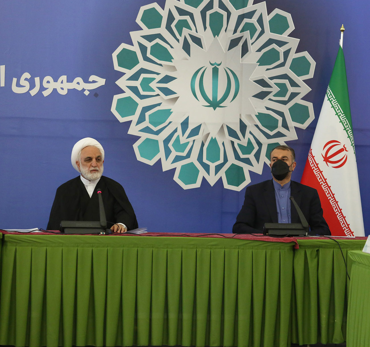 حضور و سخنرانی ریاست محترم قوه قضائیه در گردهم آیی رؤسای نمایندگی‌های جمهوری اسلامی ایران در کشورهای همسایه-۱۴۰۰/۰۹/۲۲